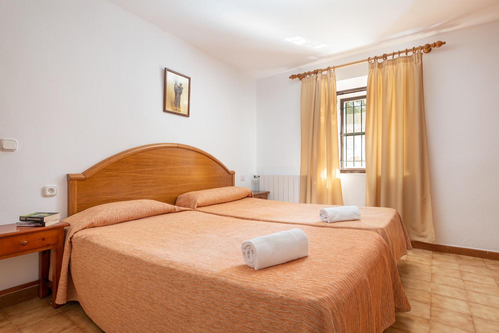 Santuari De Lluc Hotell Exteriör bild