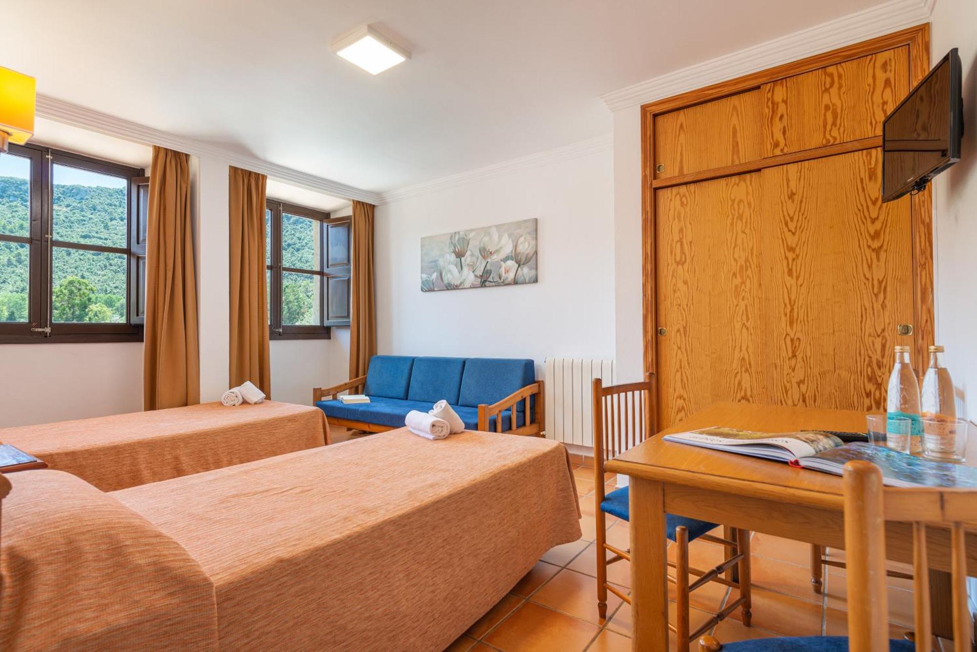 Santuari De Lluc Hotell Rum bild